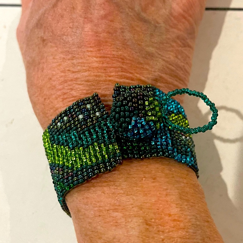 Handmade beaded bracelet